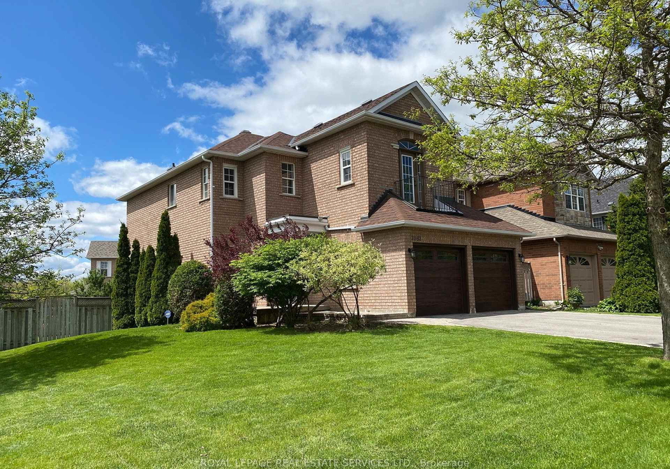 2362-woodridge-way-oakville-ontario-w13634554
