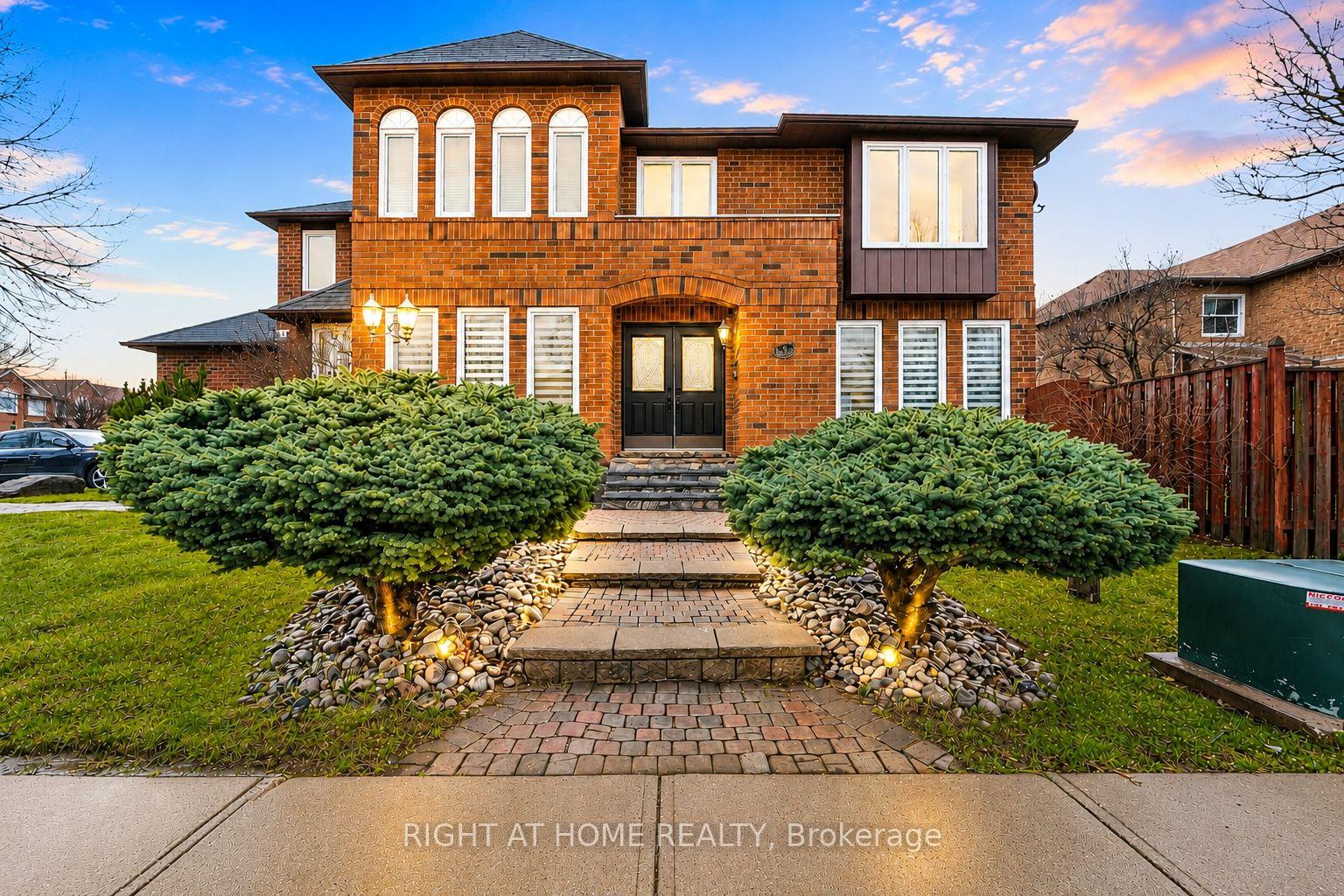 39-banner-road-brampton-ontario-w13634612