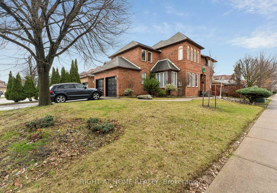 39-banner-road-brampton-ontario-w13634612