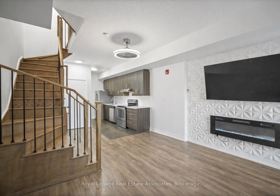 2059-weston-road-toronto-north-york-ontario-w13634626