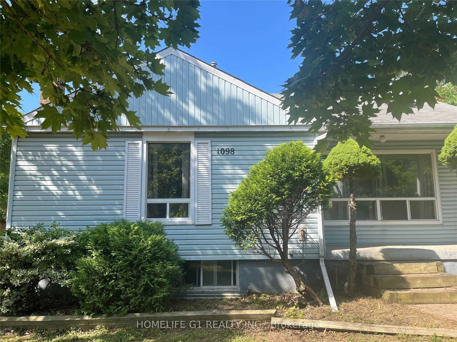 1098-kent-avenue-oakville-ontario-w13634812