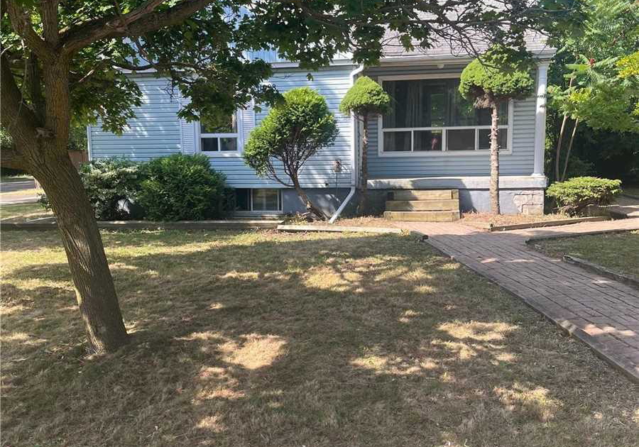 1098-kent-avenue-oakville-ontario-w13634812