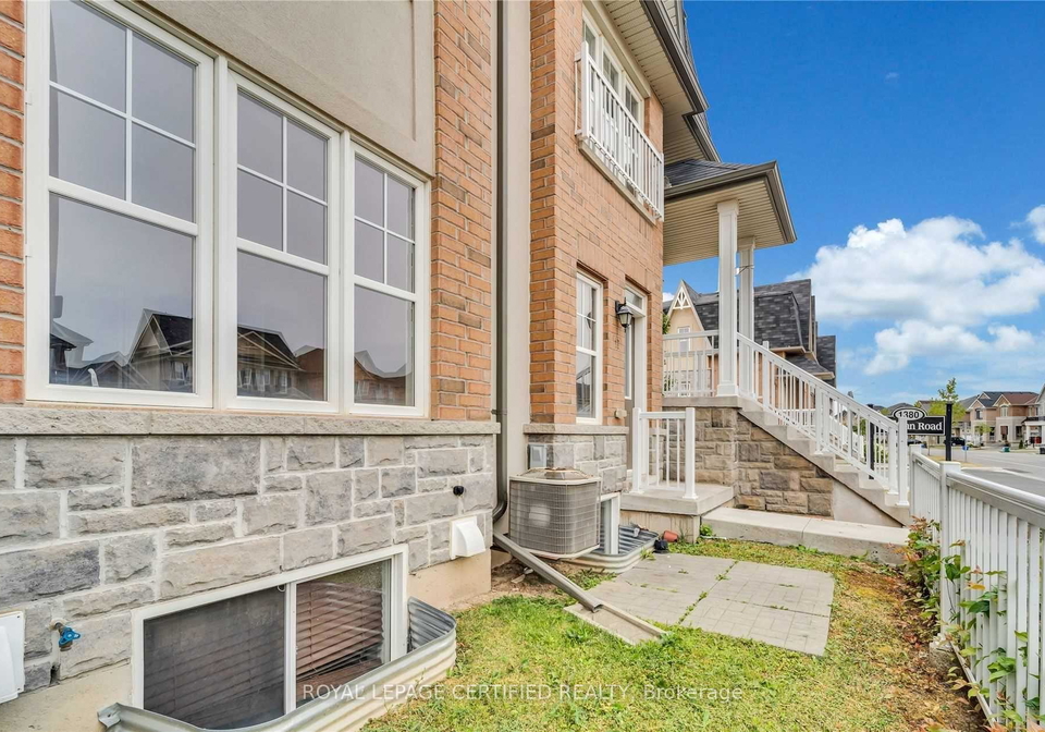 1380-costigan-road-milton-ontario-w13634854