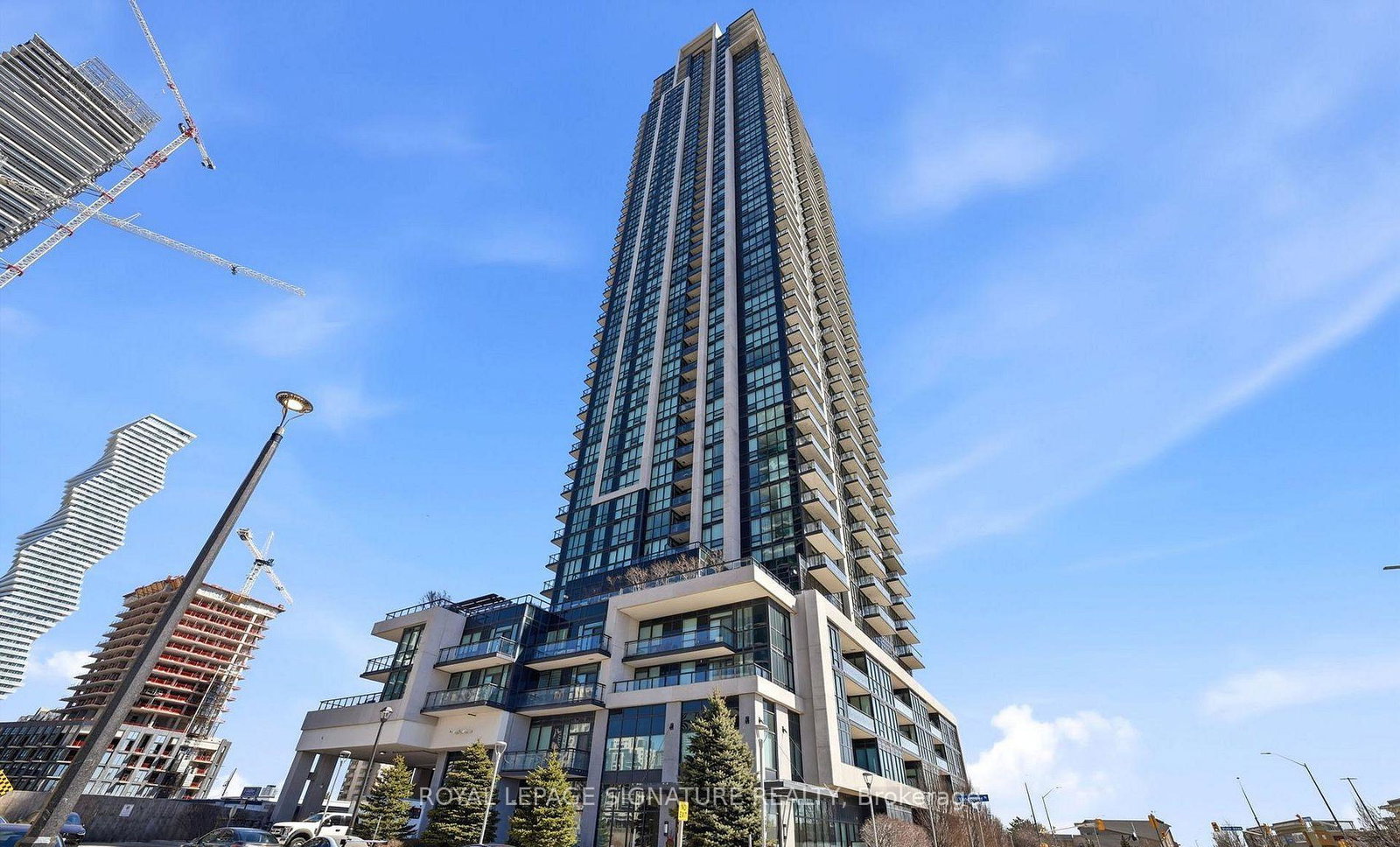 3975-grand-park-drive-mississauga-ontario-w13635112