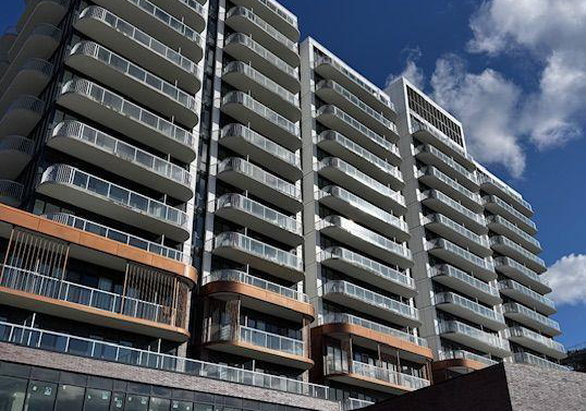 220-missinnihe-way-mississauga-ontario-w13635212