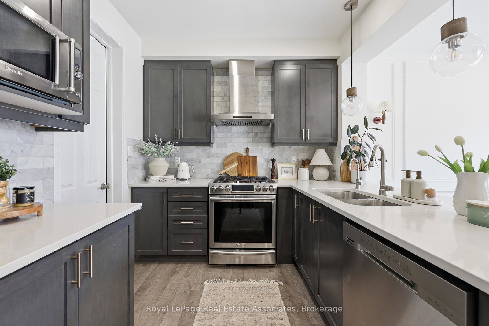1222-rose-way-milton-ontario-w13635272
