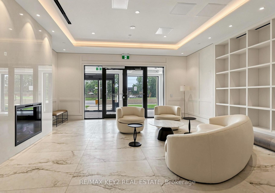 4010-eglinton-avenue-w-toronto-etobicoke-ontario-w13635292