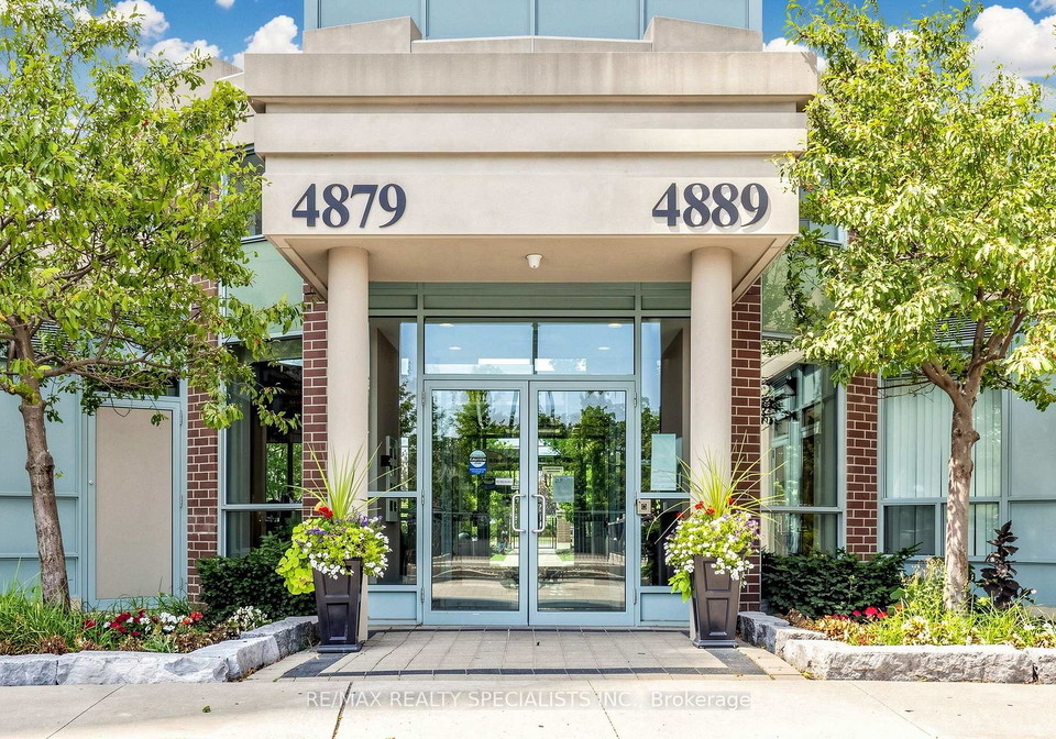 4879-kimbermount-avenue-mississauga-ontario-w13635396