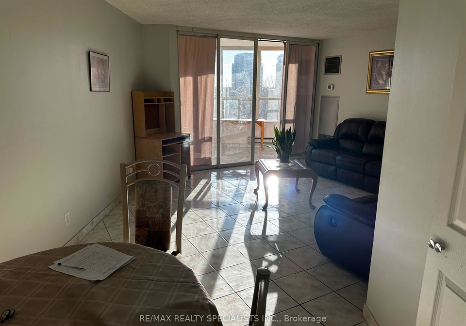 6-humberline-drive-toronto-etobicoke-ontario-w13635412
