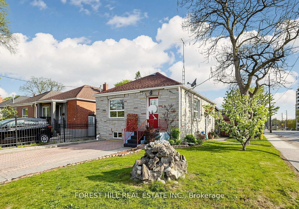 2-ellins-avenue-toronto-toronto-ontario-w13635812