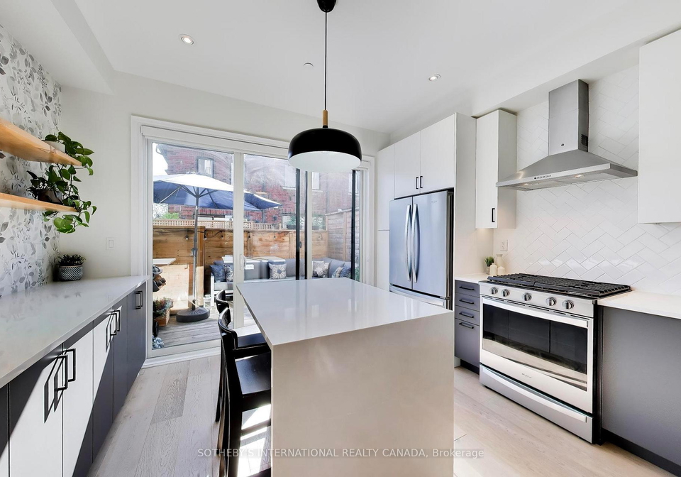 80-daisy-avenue-toronto-etobicoke-ontario-w13635882