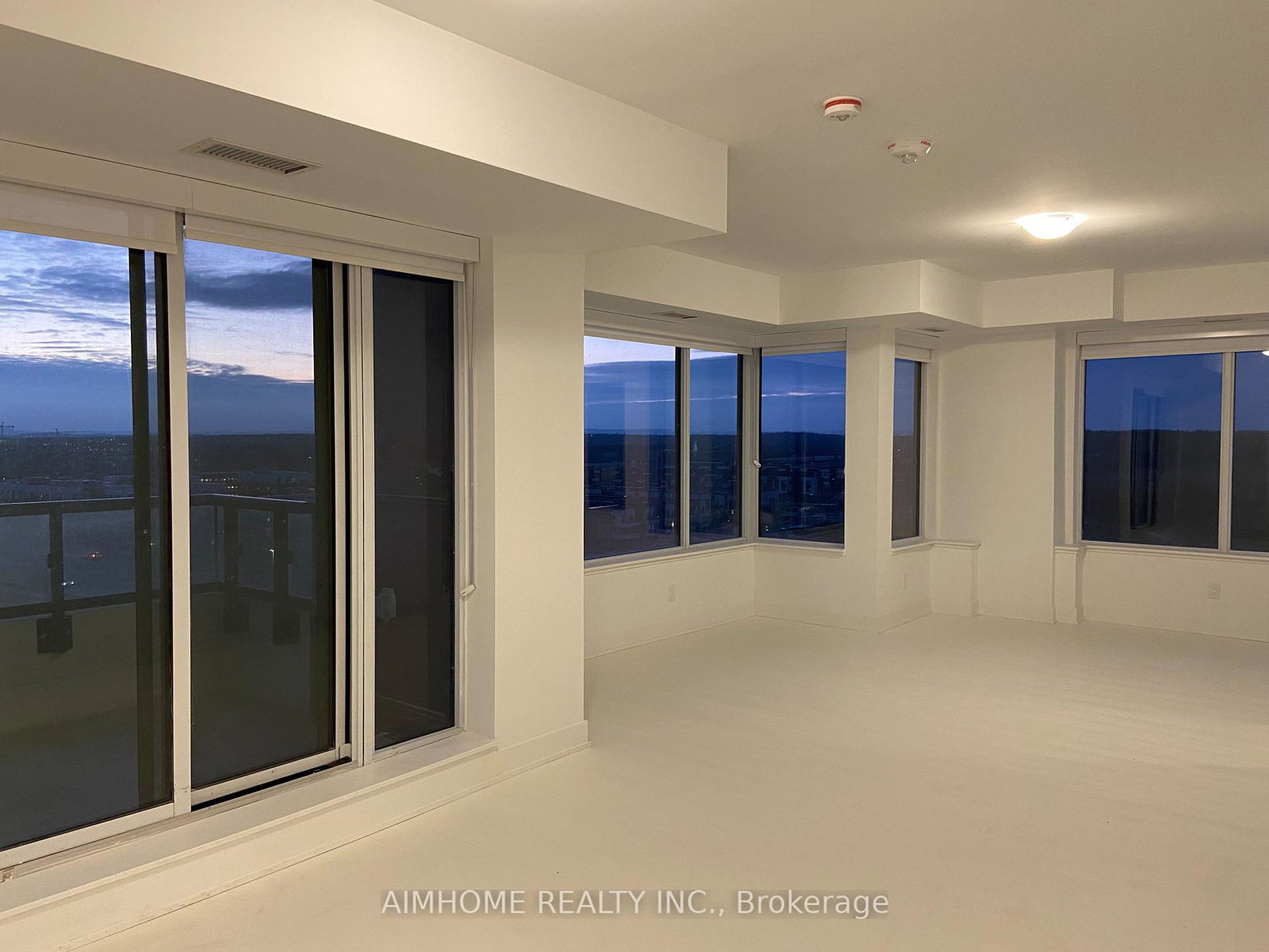 2481-taunton-road-oakville-ontario-w13635942