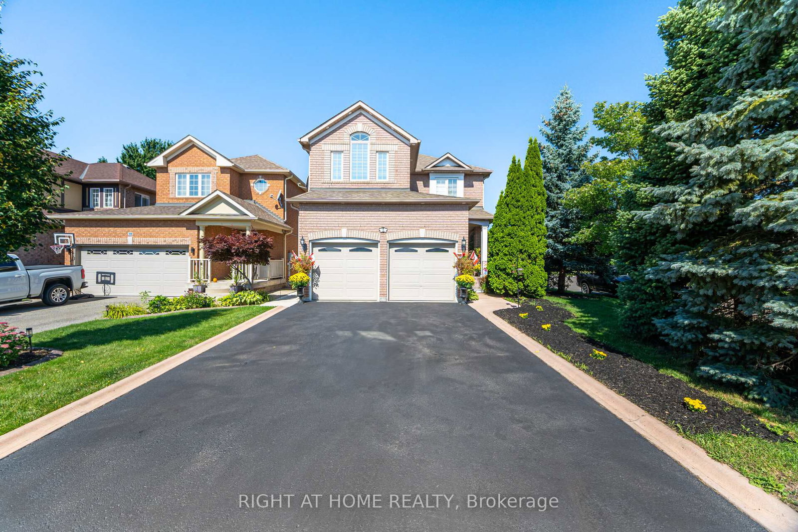 2-melrose-gardens-brampton-ontario-w13635974