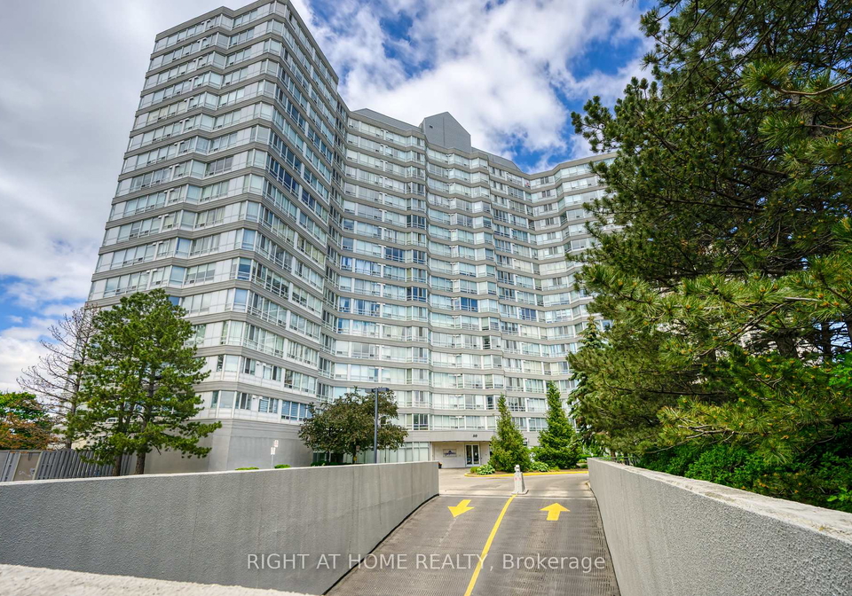 50-kingsbridge-garden-circle-mississauga-ontario-w13636050