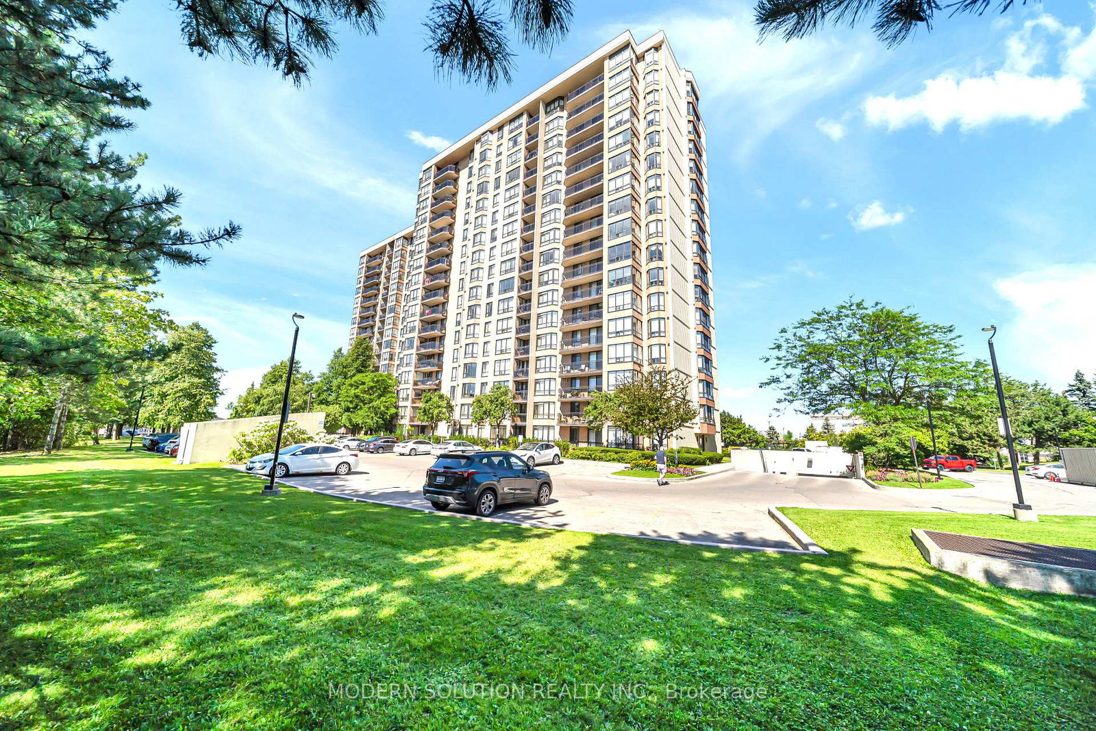 20-cherrytree-drive-brampton-ontario-w13636180