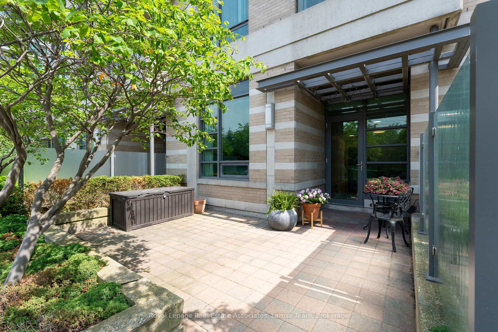 225-sherway-gardens-road-toronto-etobicoke-ontario-w13636306