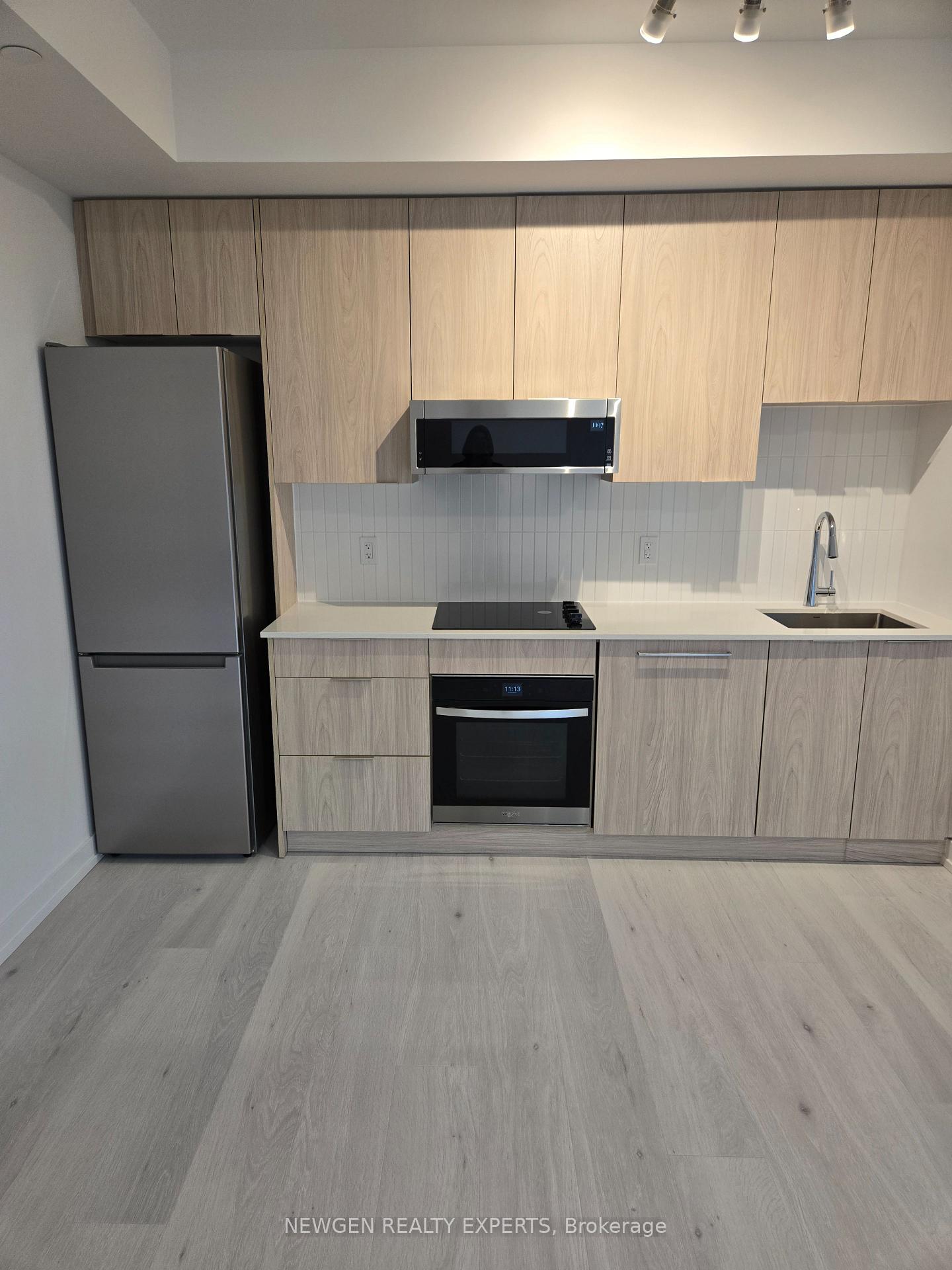 2501-saw-whet-boulevard-oakville-ontario-w13636322