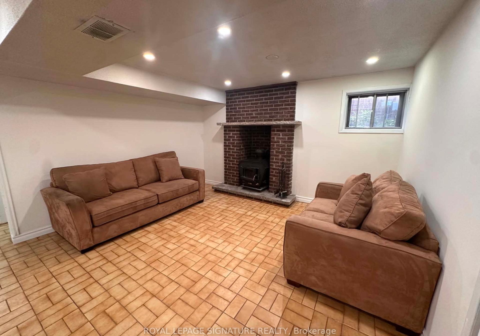 4170-sunset-valley-court-mississauga-ontario-w13636604