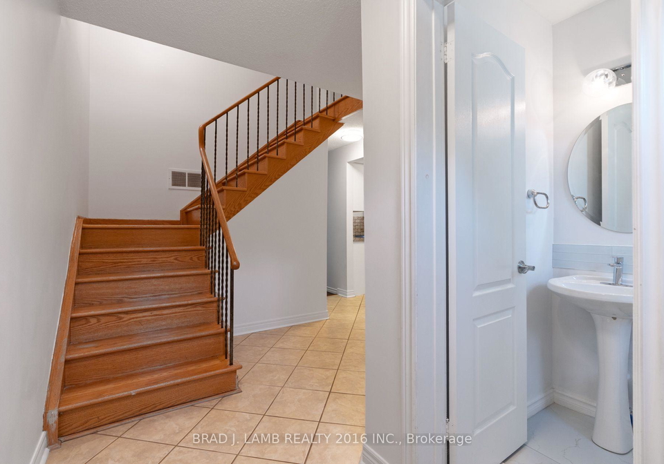 405-hyacinthe-boulevard-mississauga-ontario-w13636612