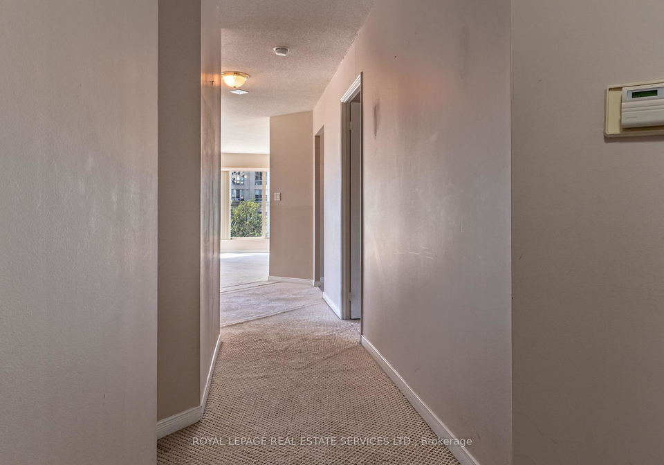 2269-lake-shore-boulevard-w-toronto-etobicoke-ontario-w13636786