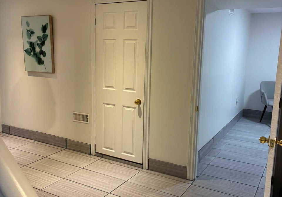 1470-fisher-avenue-burlington-ontario-w13637144