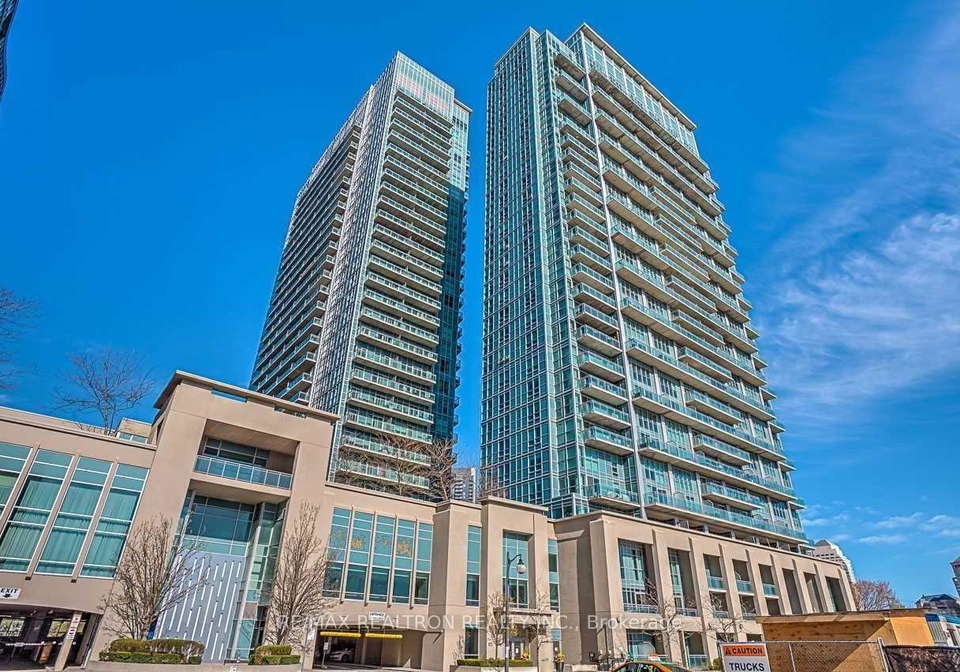 165-legion-road-n-toronto-etobicoke-ontario-w13637204