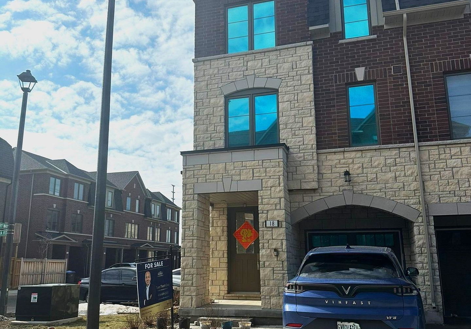 18-lavinia-road-brampton-ontario-w13637222