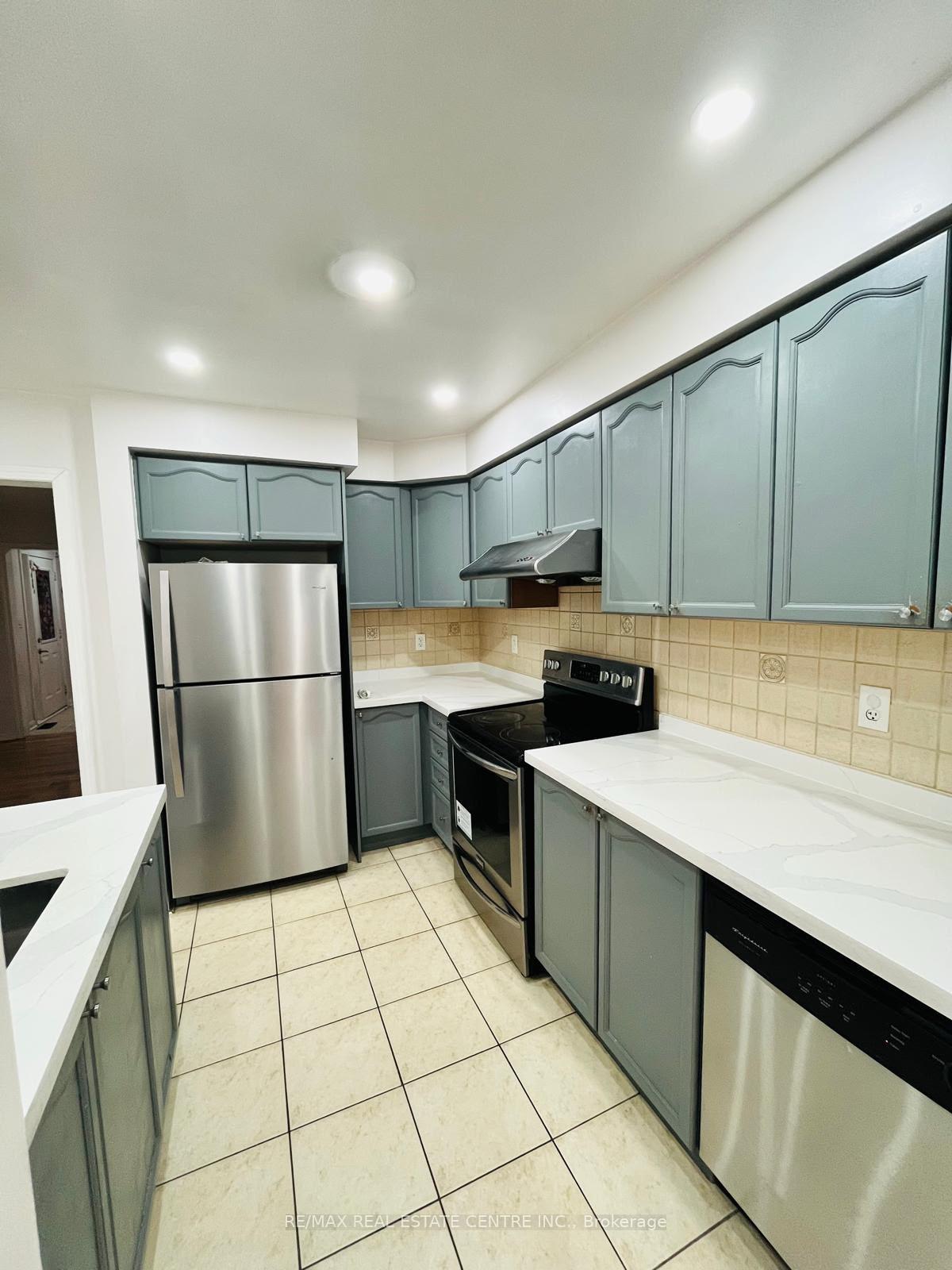 48-herdwick-street-brampton-ontario-w13637250