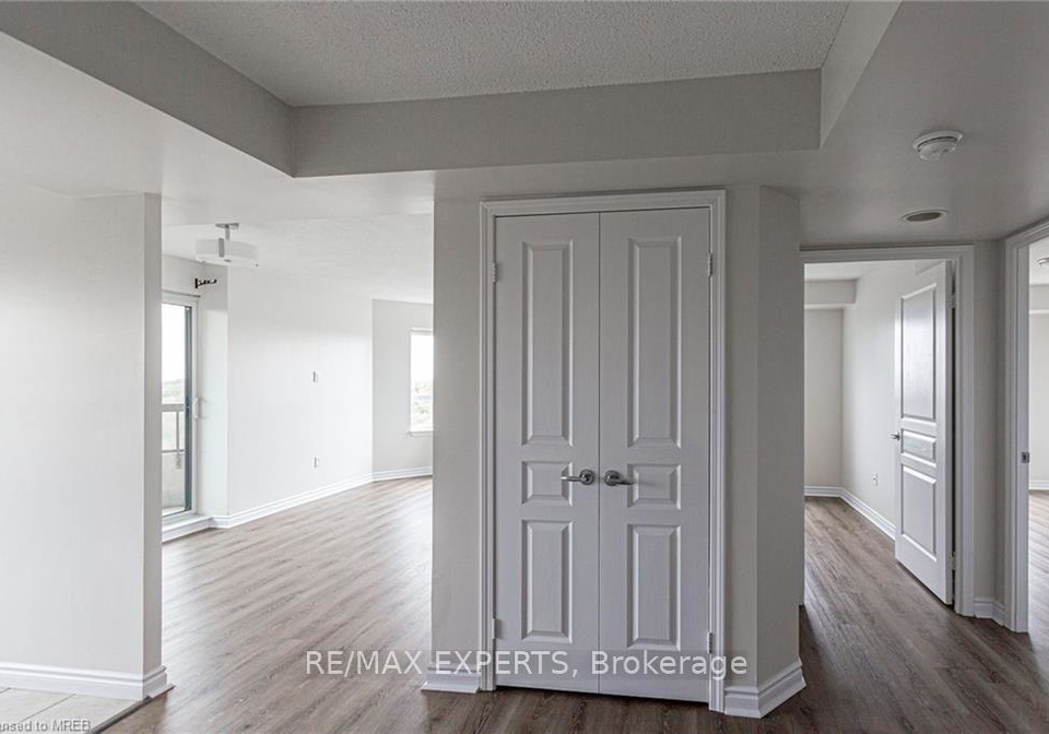 300-ray-lawson-boulevard-brampton-ontario-w13637268