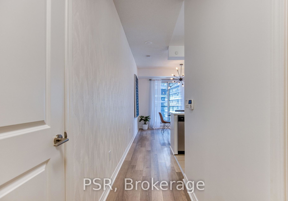 39-annie-craig-avenue-toronto-etobicoke-ontario-w13637464