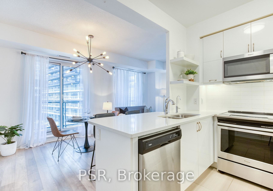 39-annie-craig-avenue-toronto-etobicoke-ontario-w13637464