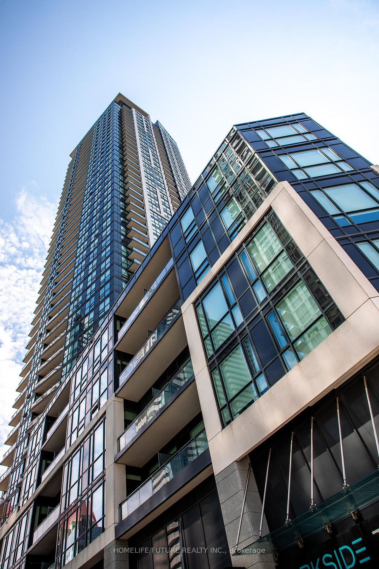 510-curran-place-mississauga-ontario-w13637538