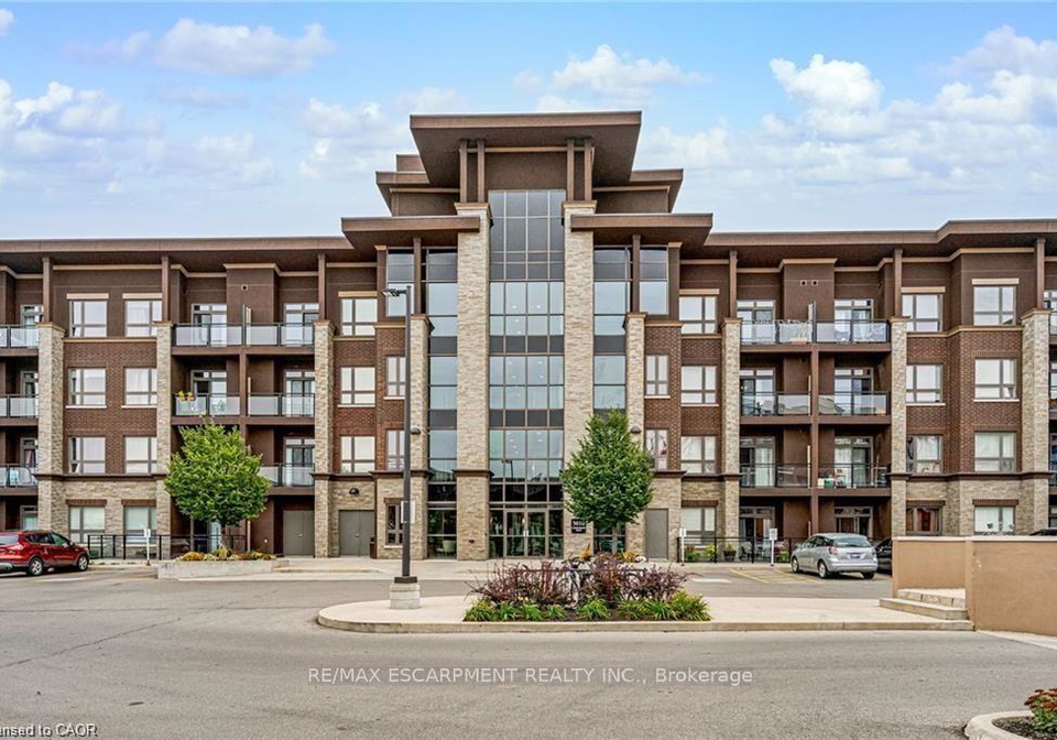 5010-corporate-drive-burlington-ontario-w13637586