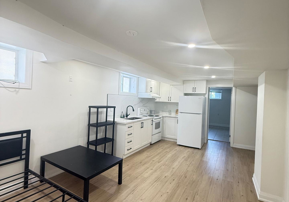 61-jeffcoat-drive-toronto-etobicoke-ontario-w13637656