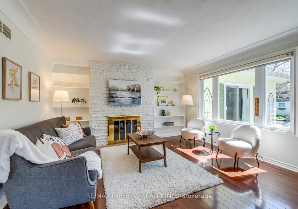 2048-devon-road-oakville-ontario-w13637682