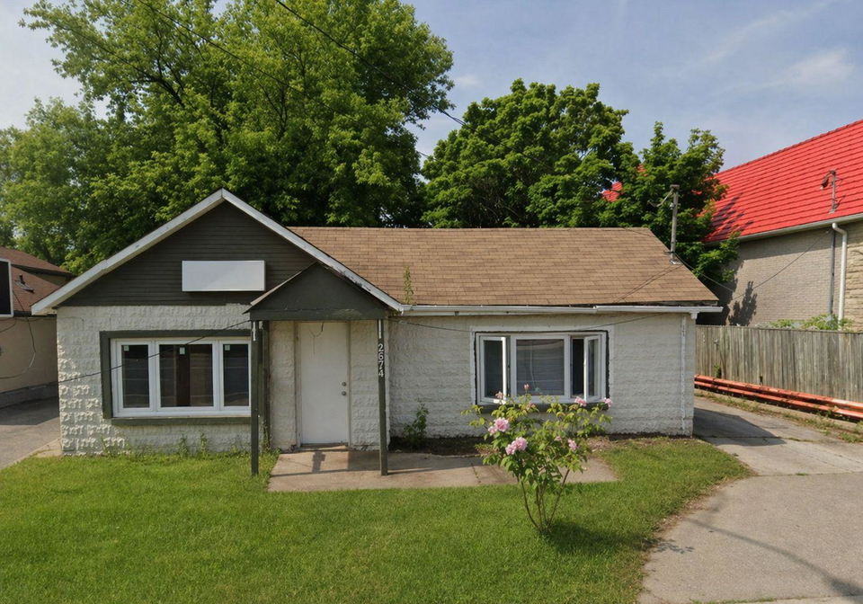 2574-confederation-parkway-mississauga-ontario-w13637706