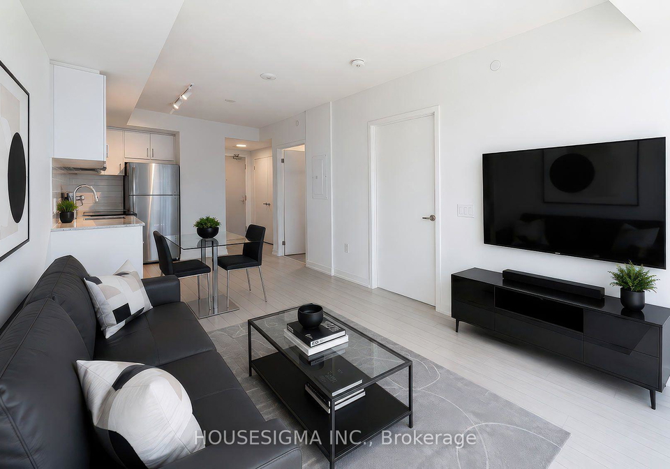 4010-eglinton-avenue-w-toronto-etobicoke-ontario-w13637738