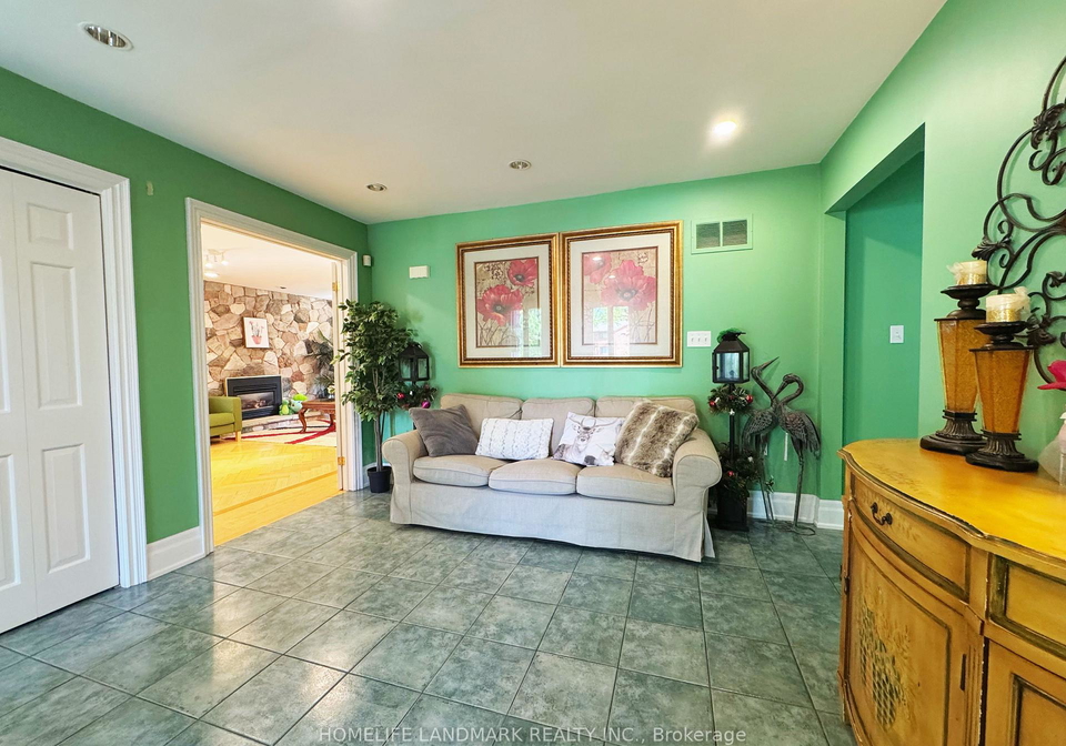 2415-jarvis-street-mississauga-ontario-w13637770