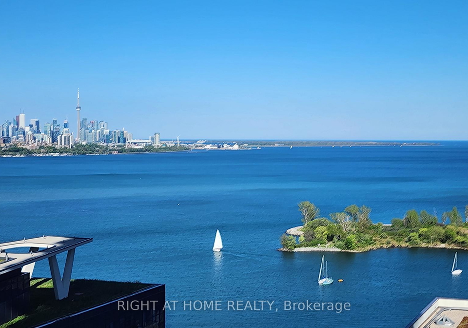56-annie-craig-drive-toronto-etobicoke-ontario-w13637776