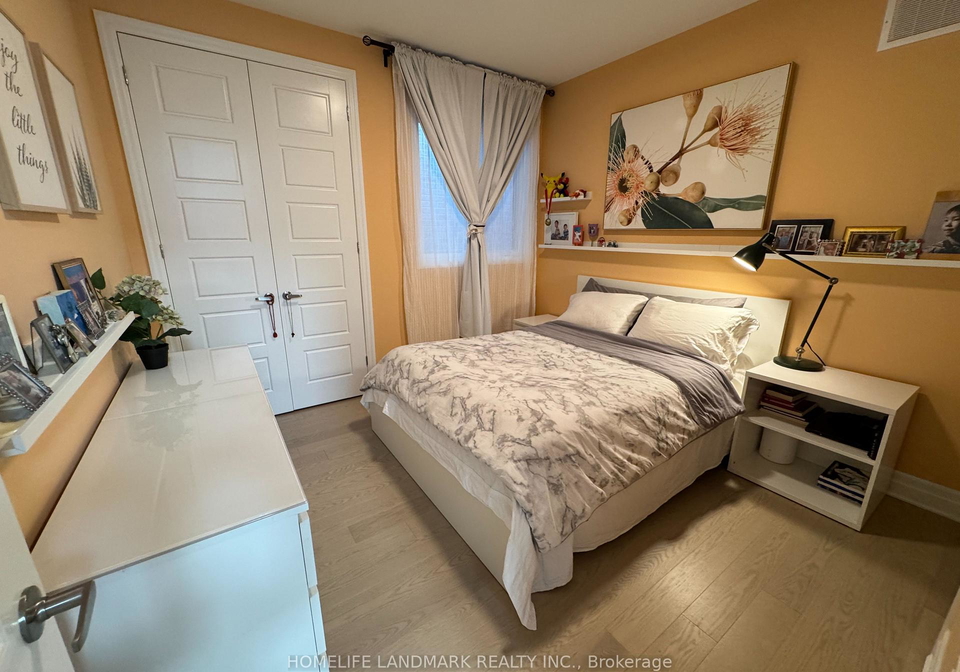 1187-onyx-trail-oakville-ontario-w13637862