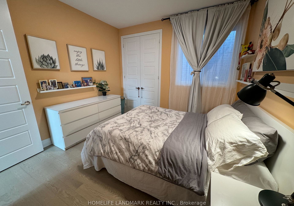 1187-onyx-trail-oakville-ontario-w13637862