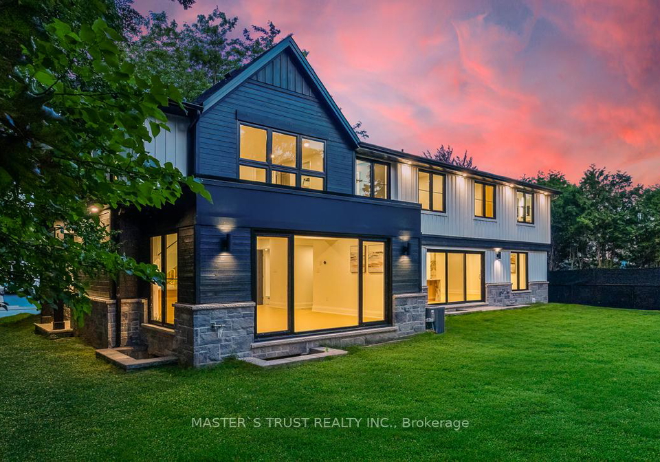 319-beechfield-road-oakville-ontario-w13637878