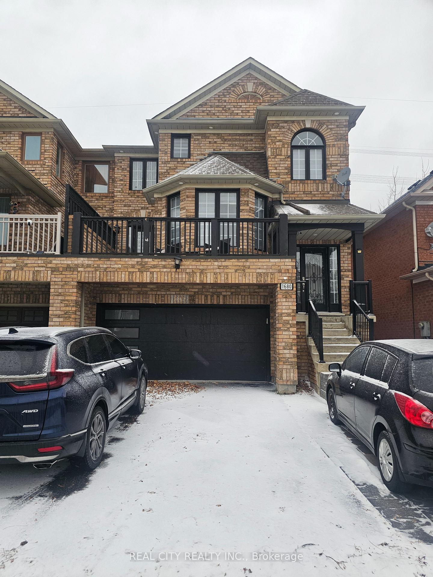 1680-samuelson-circle-mississauga-ontario-w13637968