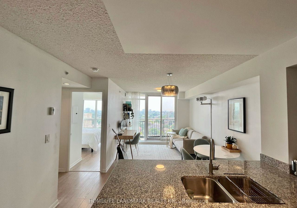 800-lawrence-avenue-w-toronto-north-york-ontario-w13638038