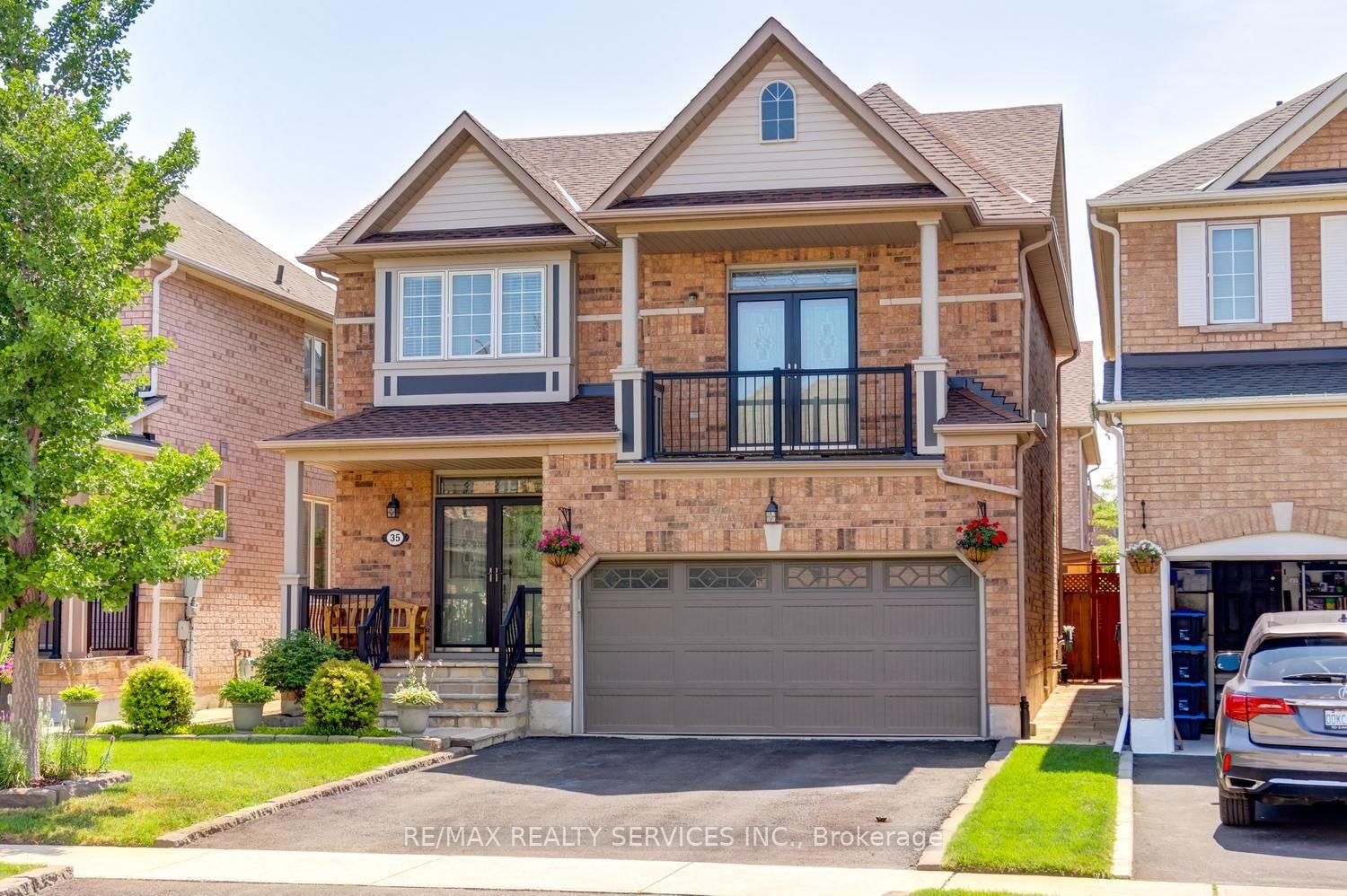 35-hardgate-crescent-brampton-ontario-w13638110