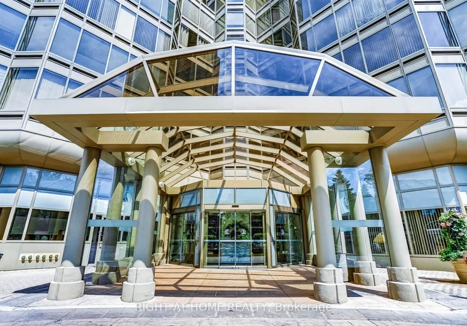 1-palace-pier-court-toronto-etobicoke-ontario-w13638296