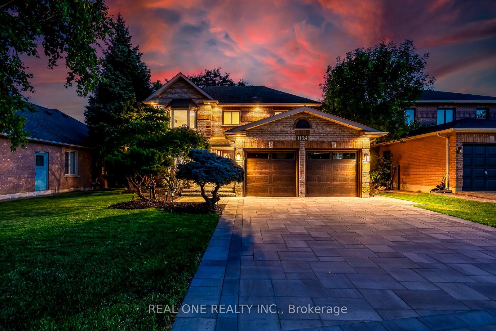 1124-thoresby-drive-oakville-ontario-w13638418