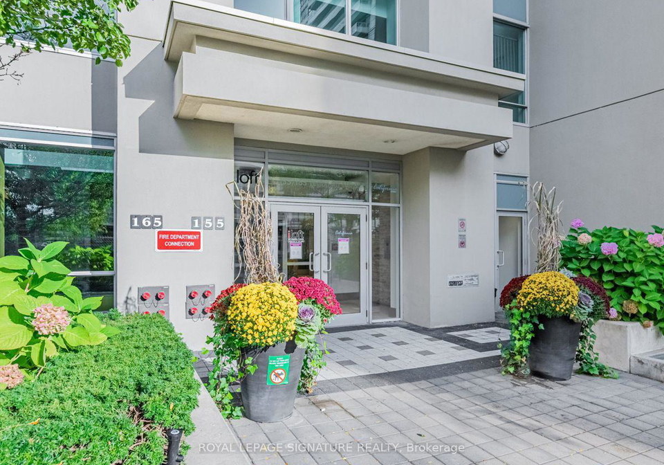 155-legion-road-n-toronto-etobicoke-ontario-w13638454