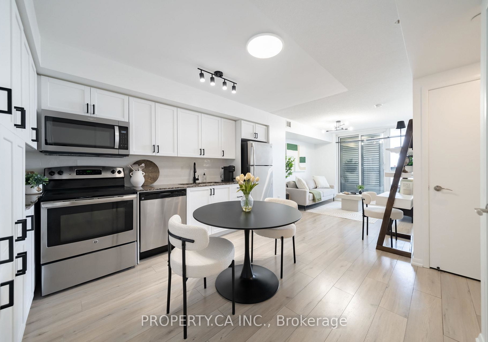 830-lawrence-avenue-toronto-north-york-ontario-w13638582
