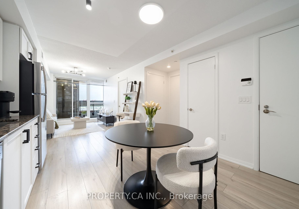 830-lawrence-avenue-toronto-north-york-ontario-w13638582